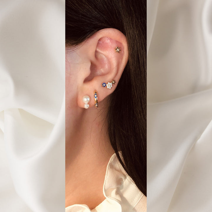 Trois Fleurs Ohrstecker I Goldplattiert 18K I weißem & blauem & schwarzem Zirkon