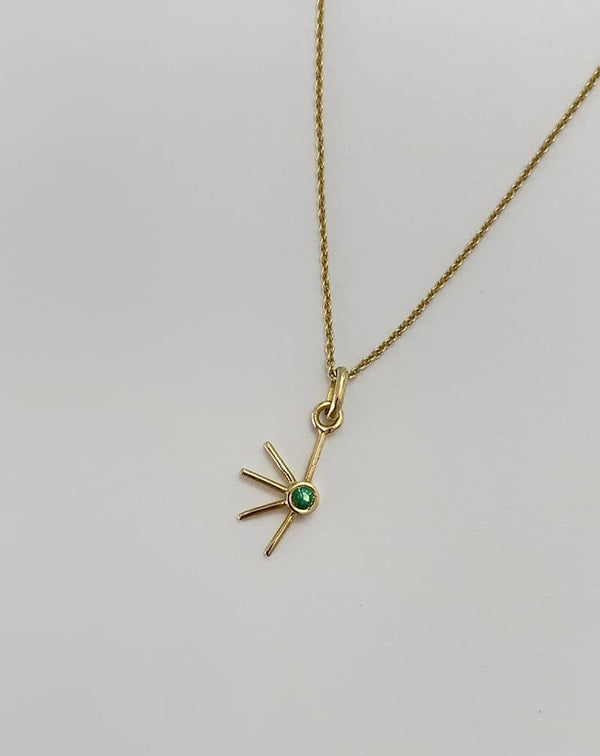 Coralie Grzes | Emma Amulet of May 18K Gold Necklace w. Emerald