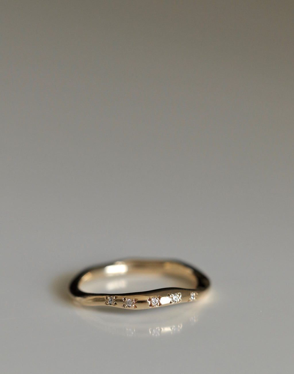 Filippa V 18K Gold Ring w. Diamonds