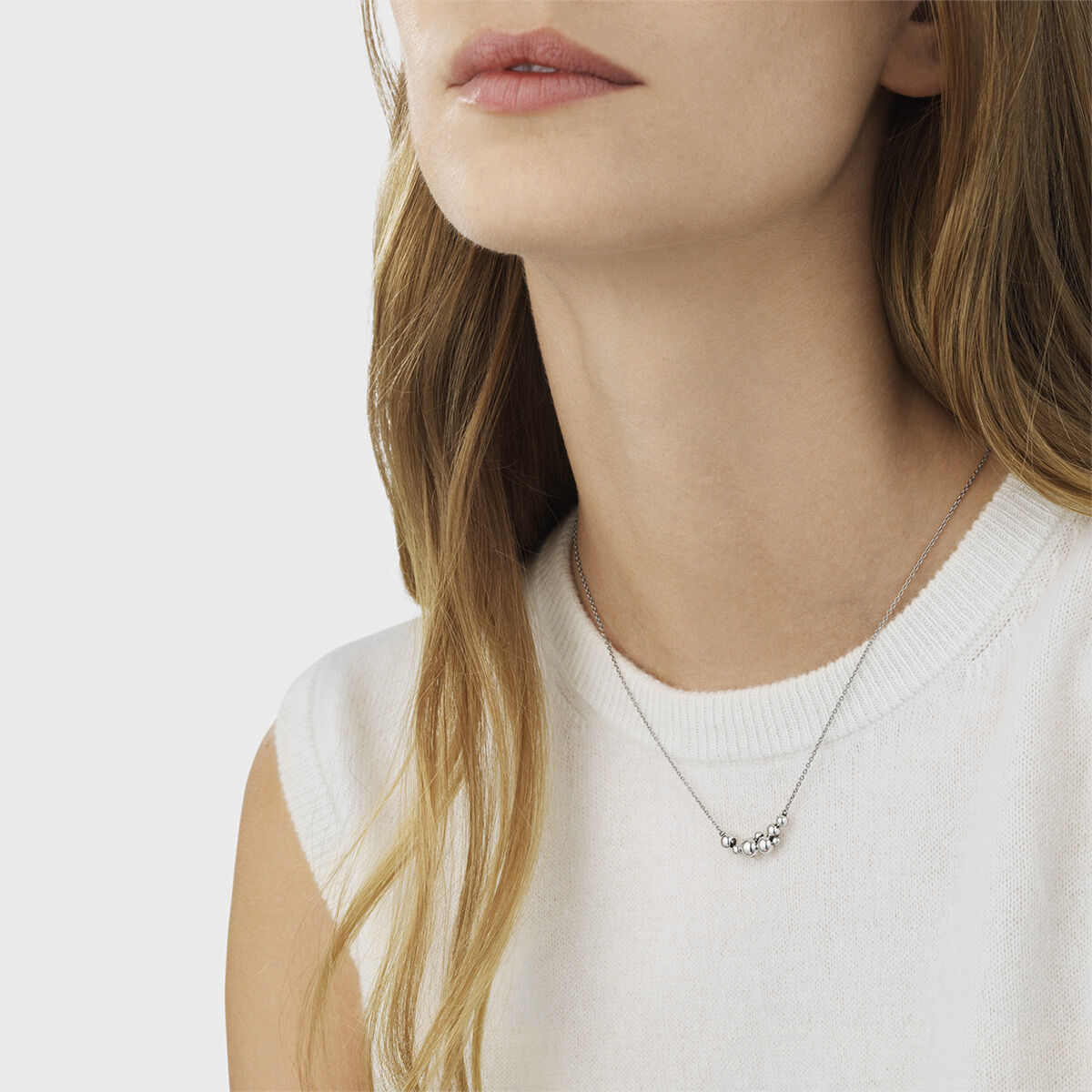Moonlight Grapes Thin Silver Necklace