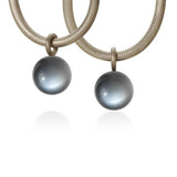 Globe 18K Whitegold Pendants w. Moonstone