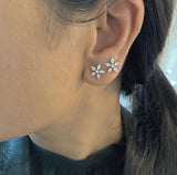 Conscious Flower 18K Gold, Rosegold or Whitegold Studs w. Diamonds