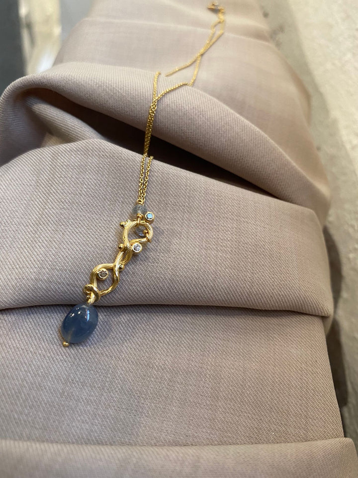 SOLD OUT Love Seafire 18K Gold Pendant w. Sapphire