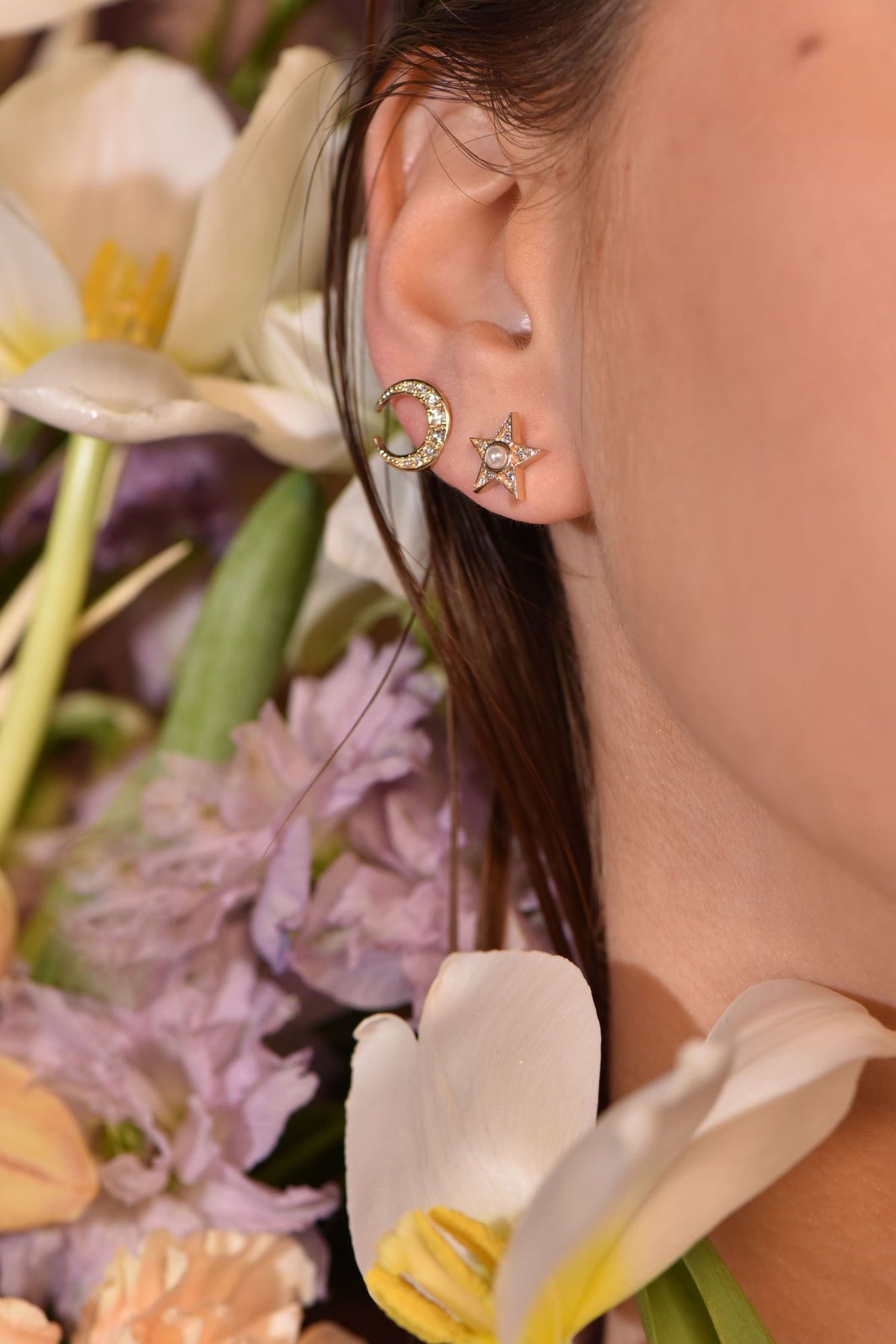 Moon & Star 14K Gold Studs w. Diamonds