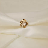 Flower Power 18K Gold Earring w. Diamonds