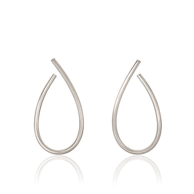 Große Kharisma silberne Hoops