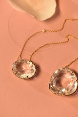 Camelia Goldkette aus 18K I Diamanten & Krystall Quartz