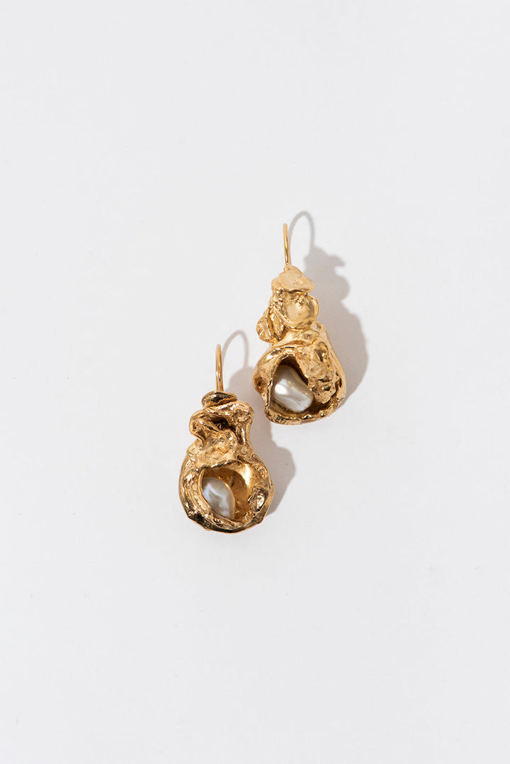 Die Kokosnussgold Ohrringe w. Perlen - Paar