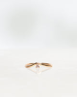 Lily Fallen Drop 18K Guld, Hvidguld eller Rosaguld Ring m. Diamant