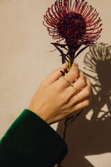 Line 18K Gold Ring w. Lab-Grown Diamonds