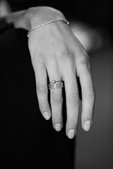 Middle Brick 18K Gold Ring w. Diamonds