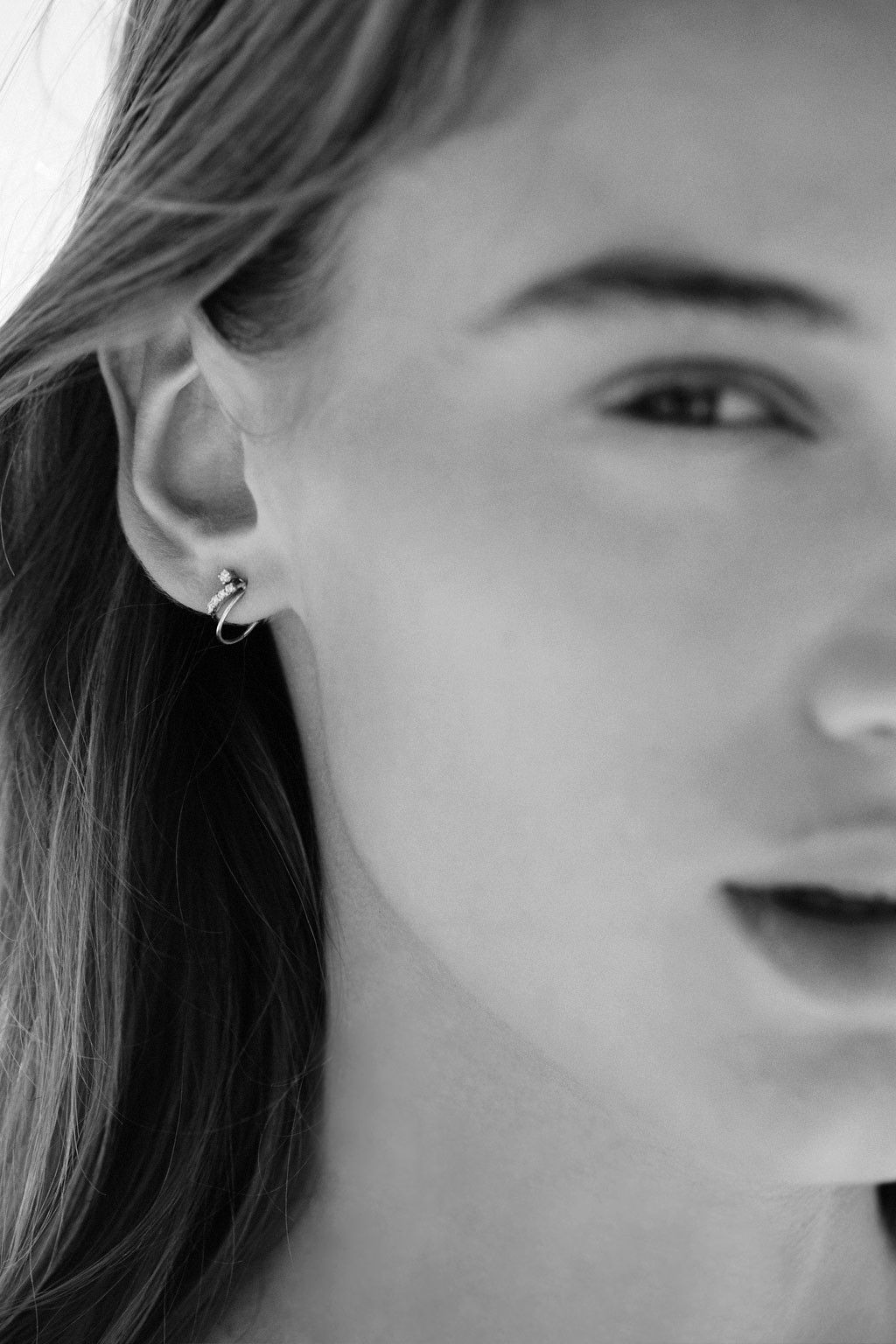 Mixing Two 18K Gold Earring w. Diamonds