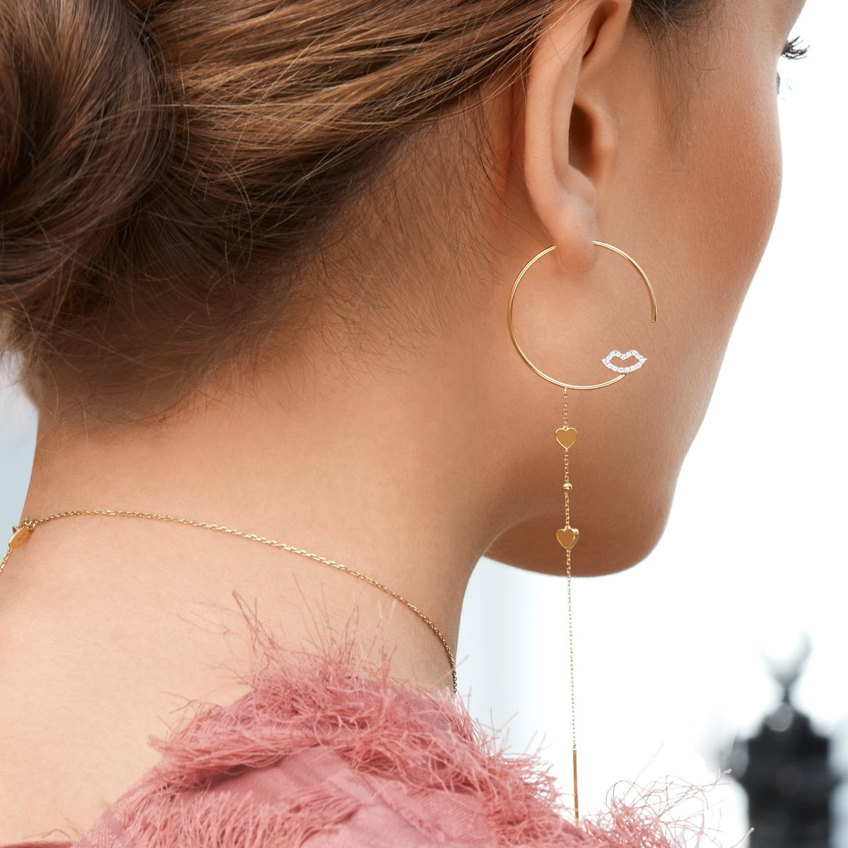 Modern Words Fine Melody Drop 18K Gold Hoop w. Diamond