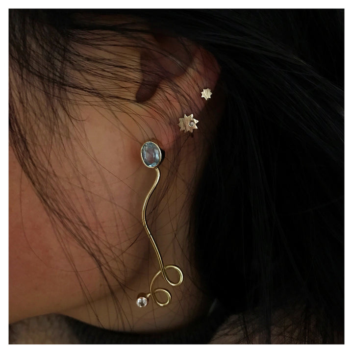 Fil d'or 18K Guld Ørering m. Opal & Safir