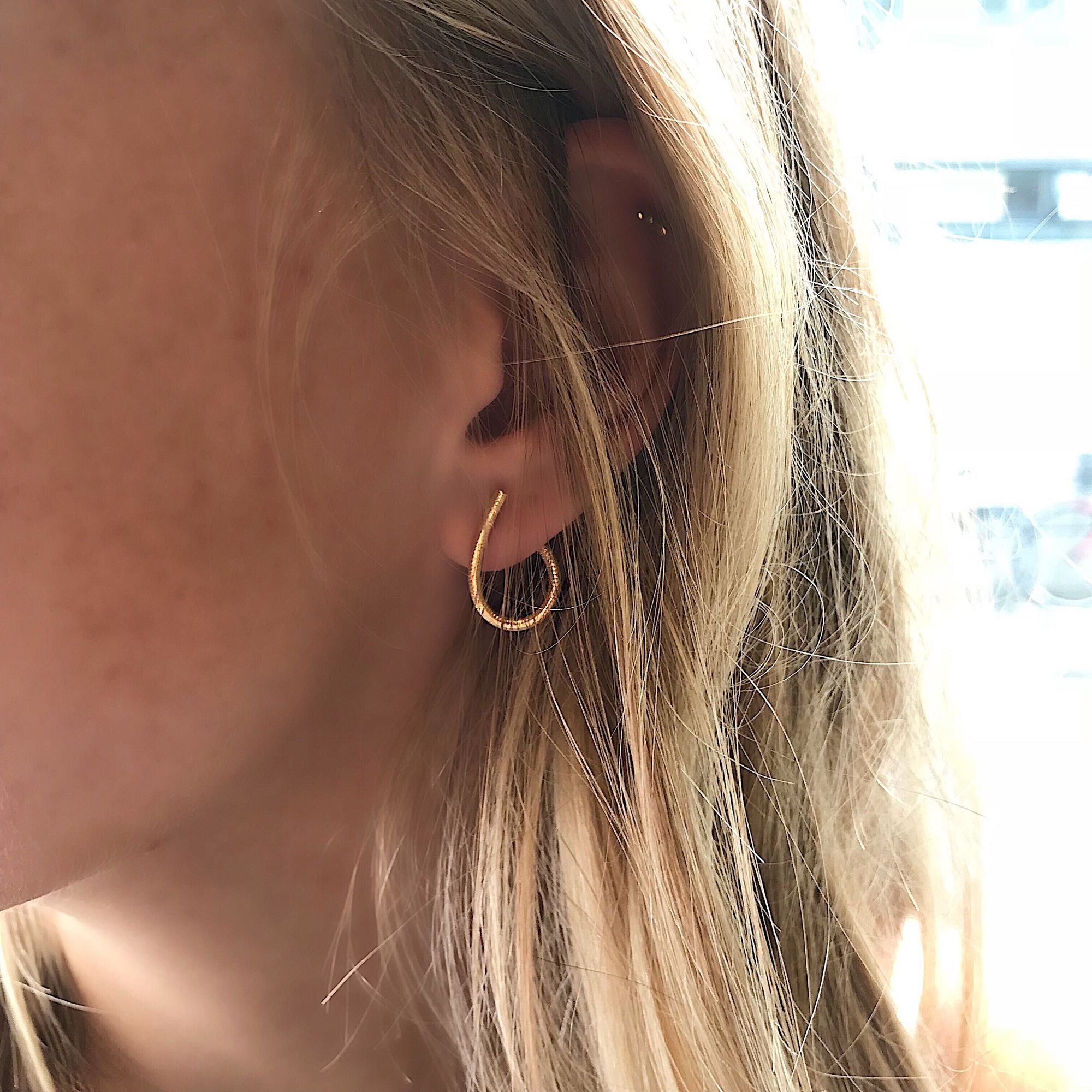 Small Kharisma 18K Gold Hoops