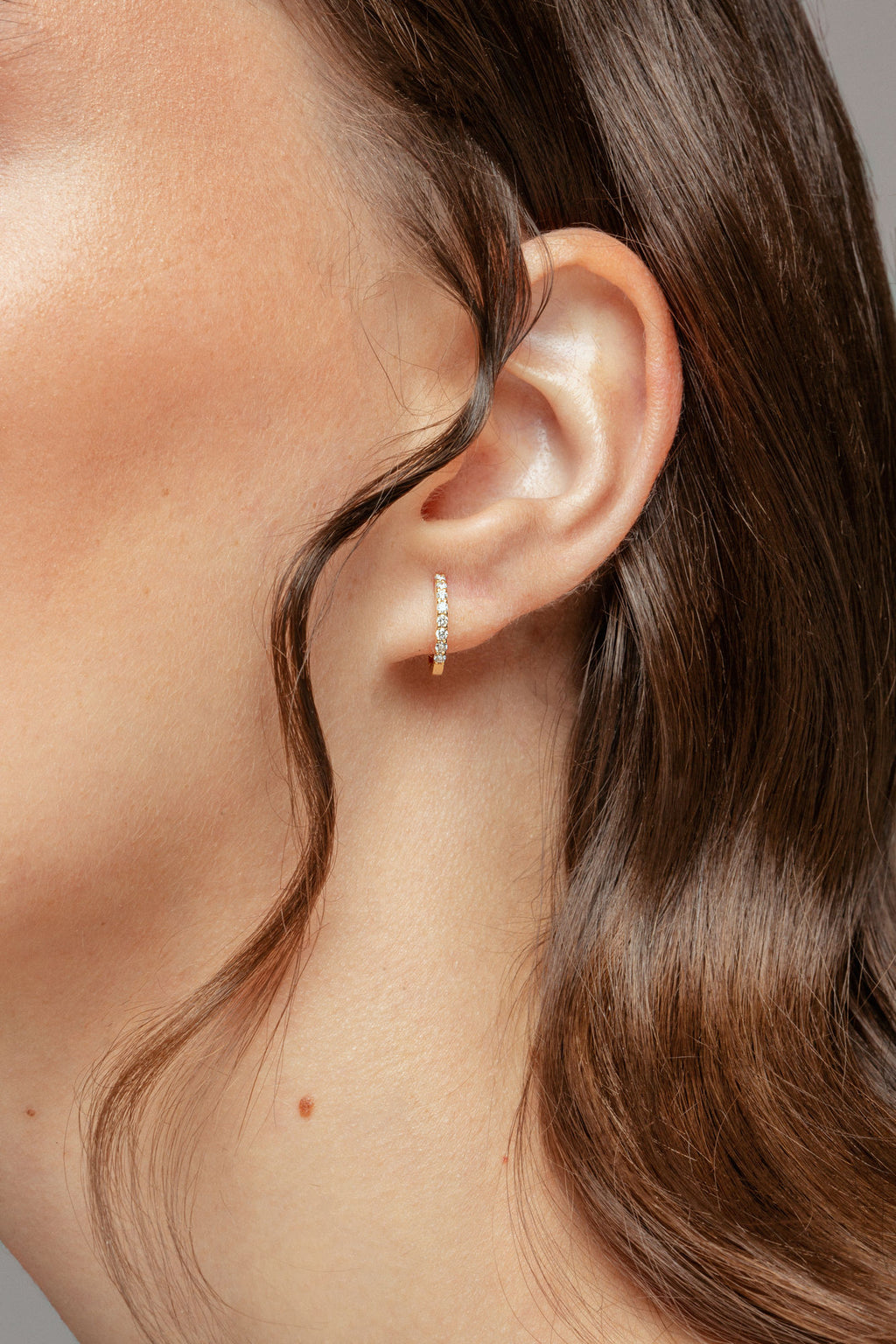 Medium Line 18K Rose Gold Hoops w. Lab-Grown Diamonds