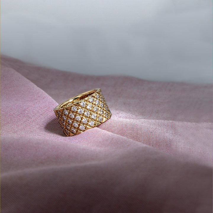 Sparkling Diamonds 14K Gold Ring w. Diamonds