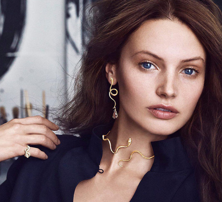 Snake 18K Gold Earring w. Diamonds