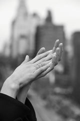 Open Brick 18K Gold Ring w. Diamonds