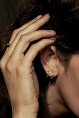 Sort Diamant Huggie 0.075 - Single