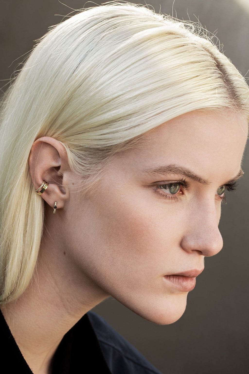 Sort Diamant Huggie 0.075 - Single