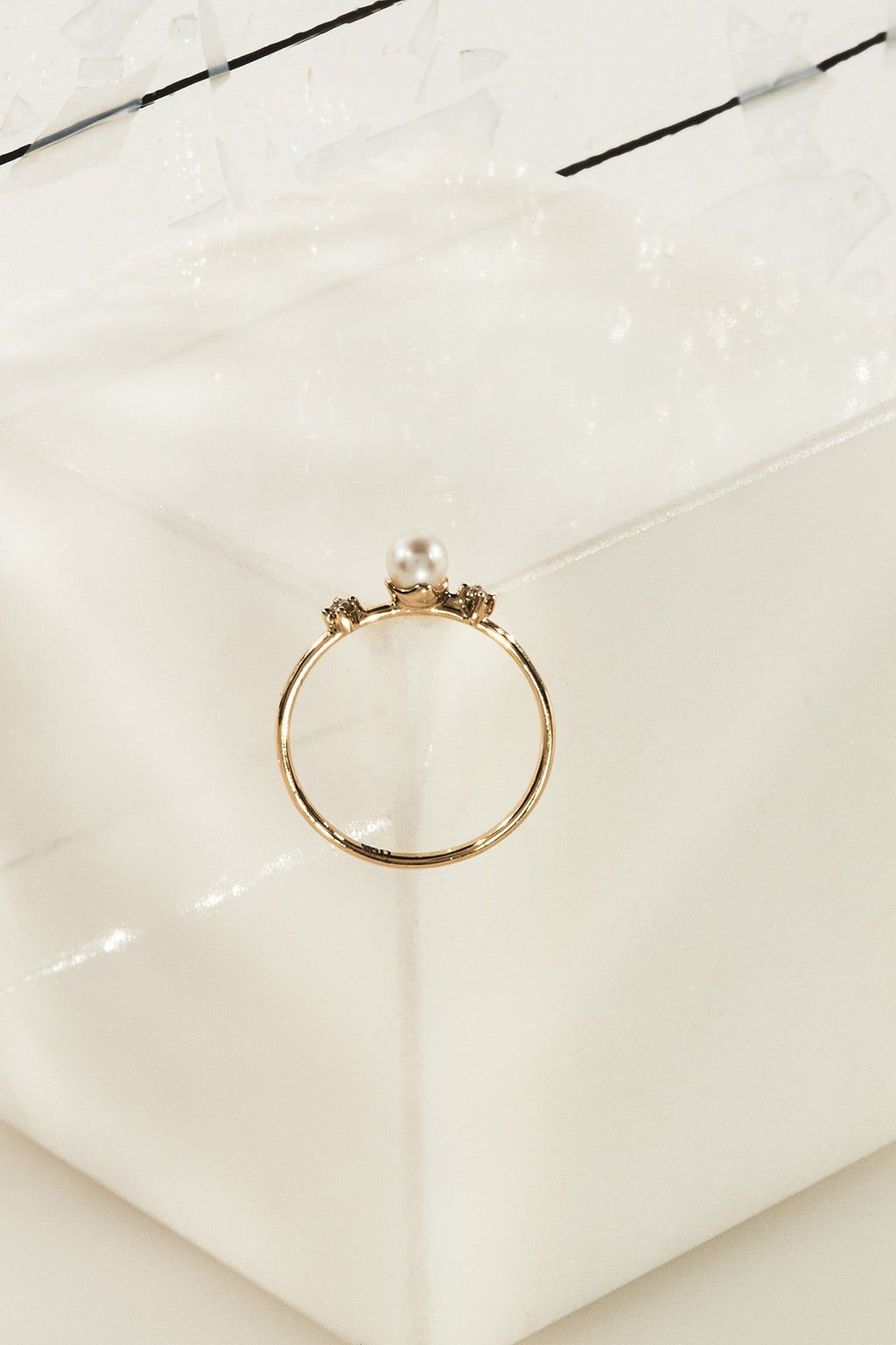 Double Diamond Pearl Ring 04