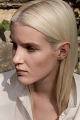 Floating Emerald I Horizontaler Ohrring mit Smaragd und Diamant 0.12 Kt. I Single