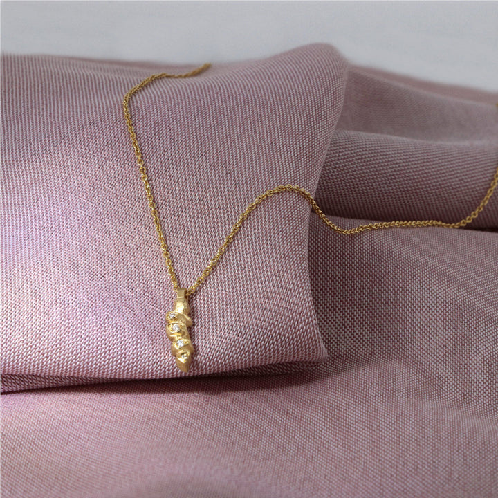 Delicate Nugget Diamond Pendant Gold