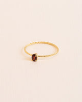 Twisted 18K Guld Ring m. Granat