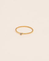 Twisted 18K Gold Ring w. White Diamond