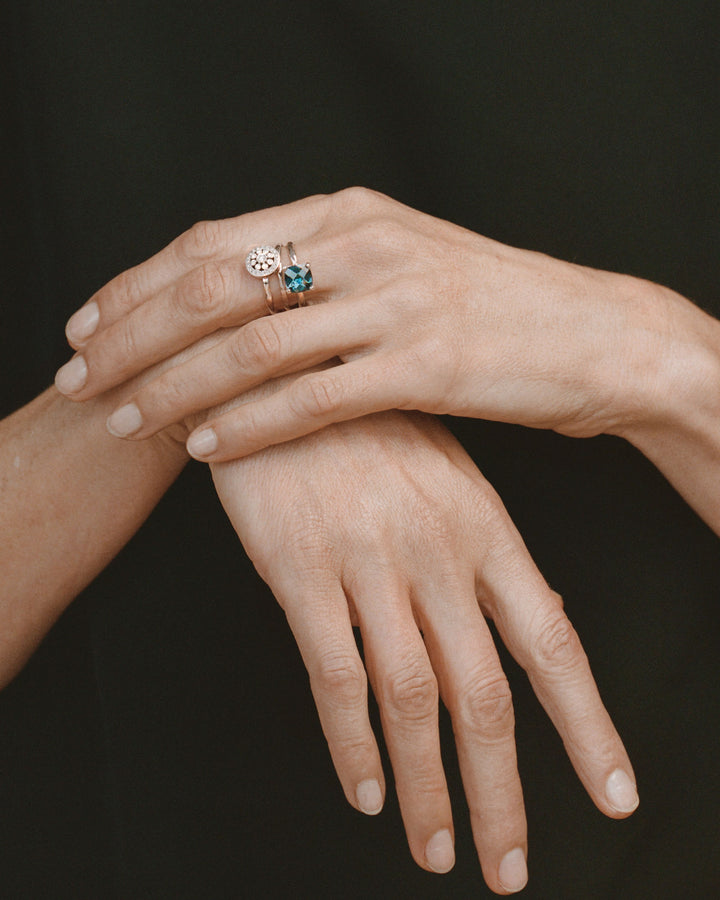 Stacked 18K Gold Ring w. Diamond & Topaz