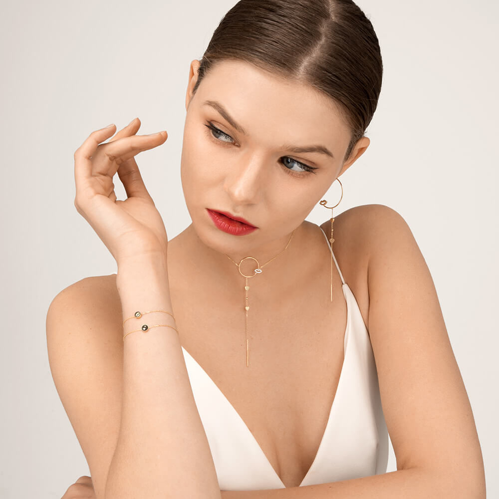 Modern Words Fine Moonlight Choker 18K Gold Necklace w. Diamond