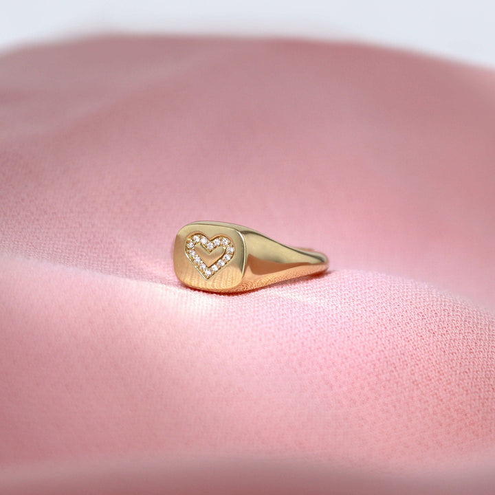 Rock Heart Siegelring aus 18K Gold I Diamanten