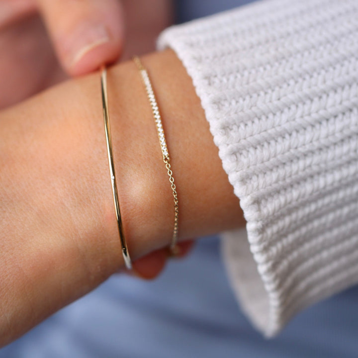 Raw 18K Whitegold Bangle w. Diamond