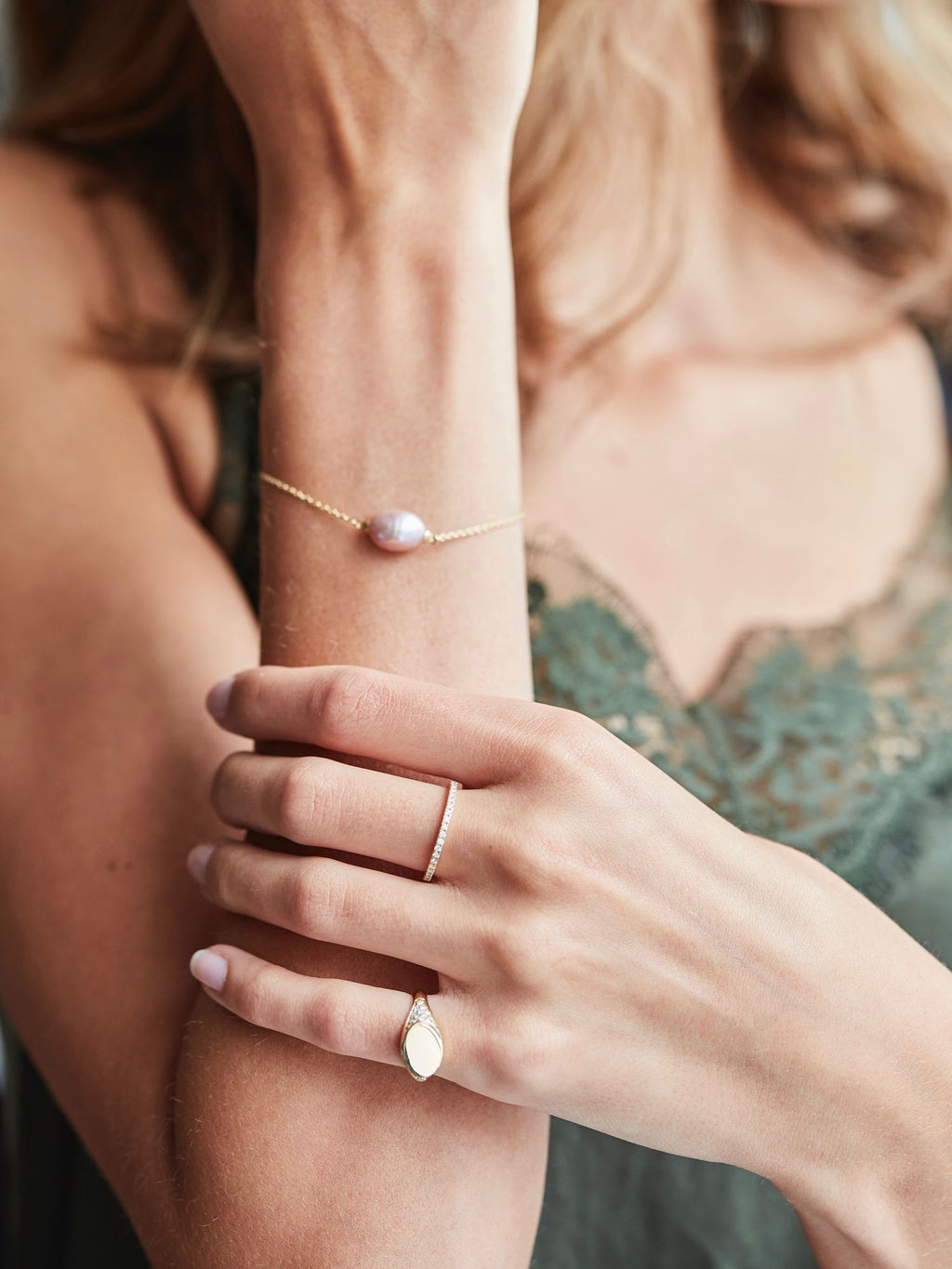 Fryd 18K Gold Bracelet w. Diamond & Pearl