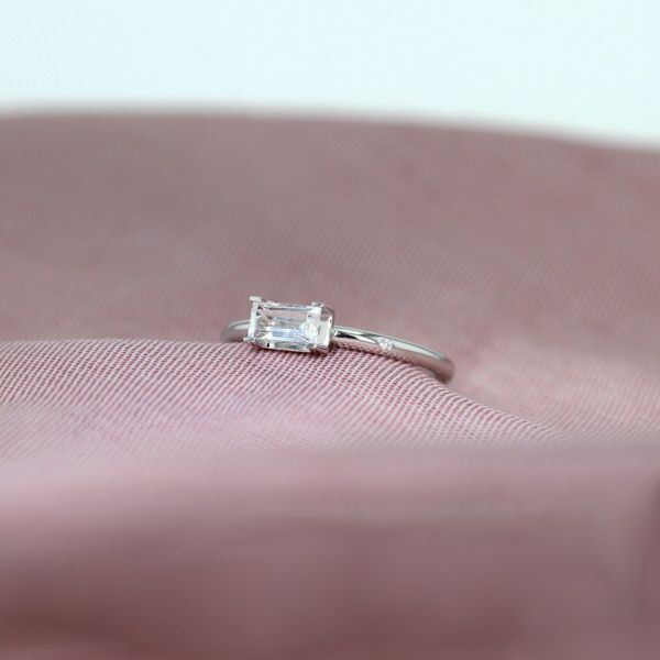 Nord 18K Whitegold Ring w. White Topaz