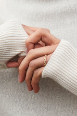 Small Brick 18K Gold Ring w. Diamonds