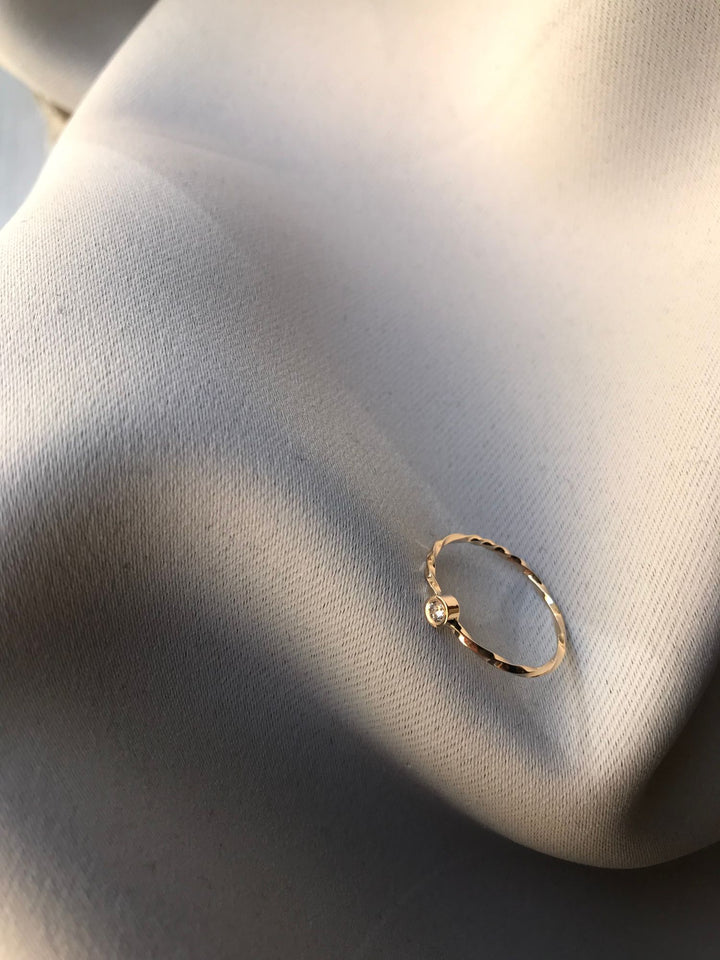 SUN 14K Goldring mit Diamant