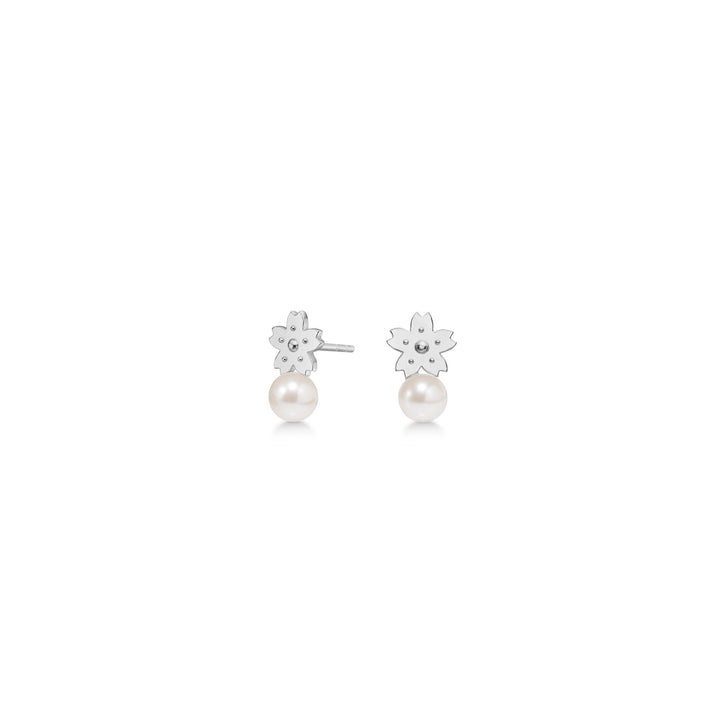 Sakura Silver Studs w. Pearl