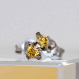 ReMind 18K Gold Studs w. Lab-Grown Diamond