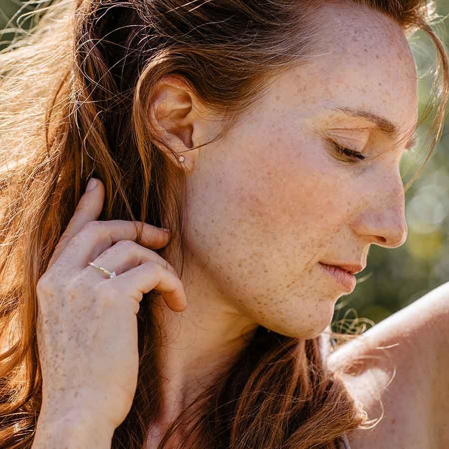 ReMind 18K Gold Studs w. Lab-Grown Diamond