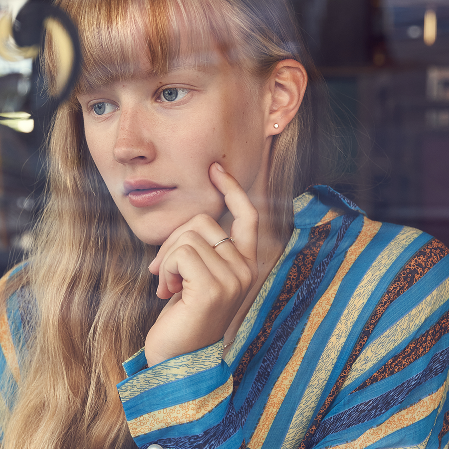 ReMind 18K Gold Studs w. Lab-Grown Diamond