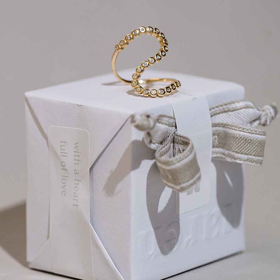 Wave 18K Gold Ring w. Lab-Grown Diamonds