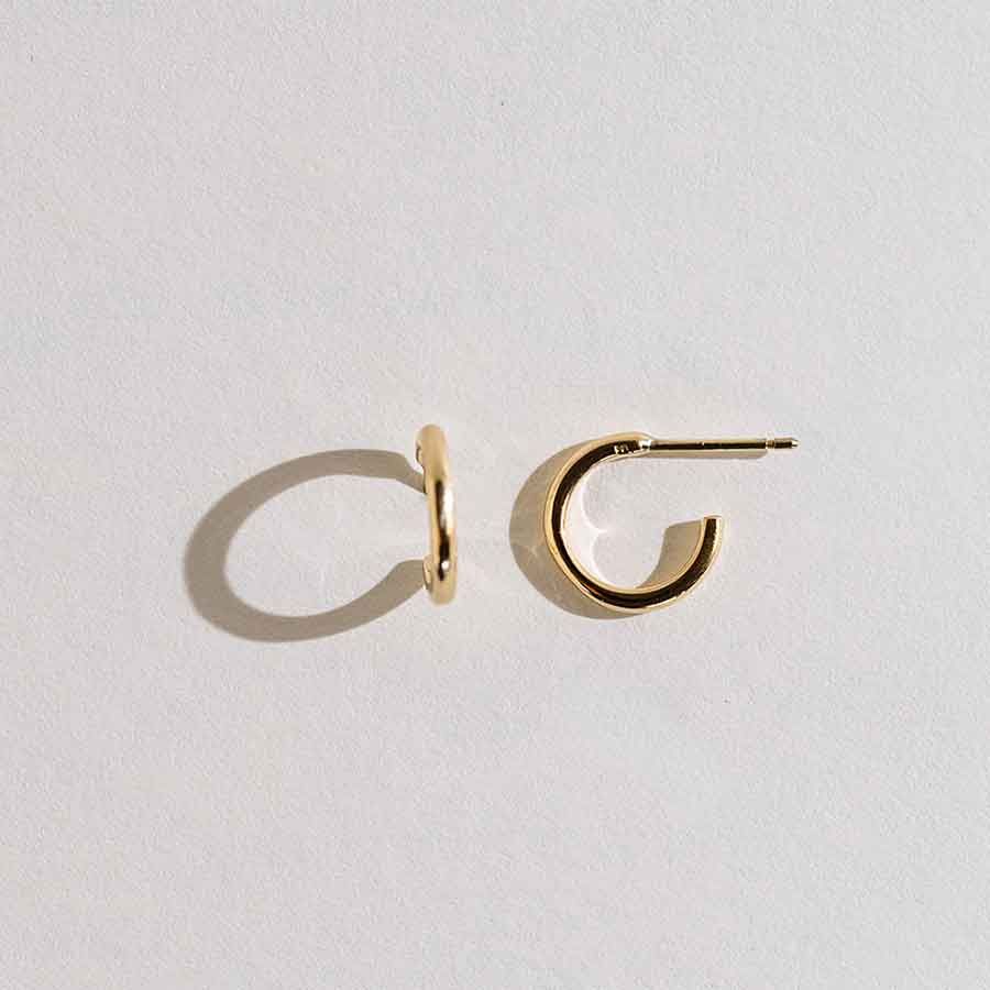 The Essential 18K Gold Hoops
