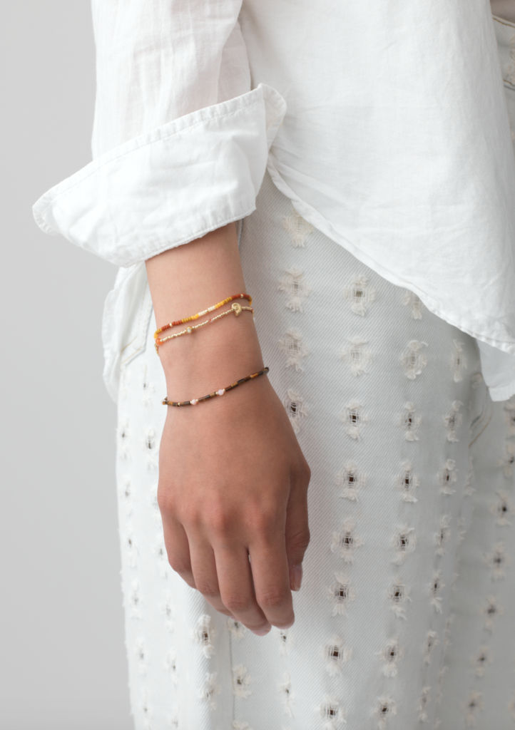 Eye of Tiger Forgyldt Armbånd m. Brune Glasperler