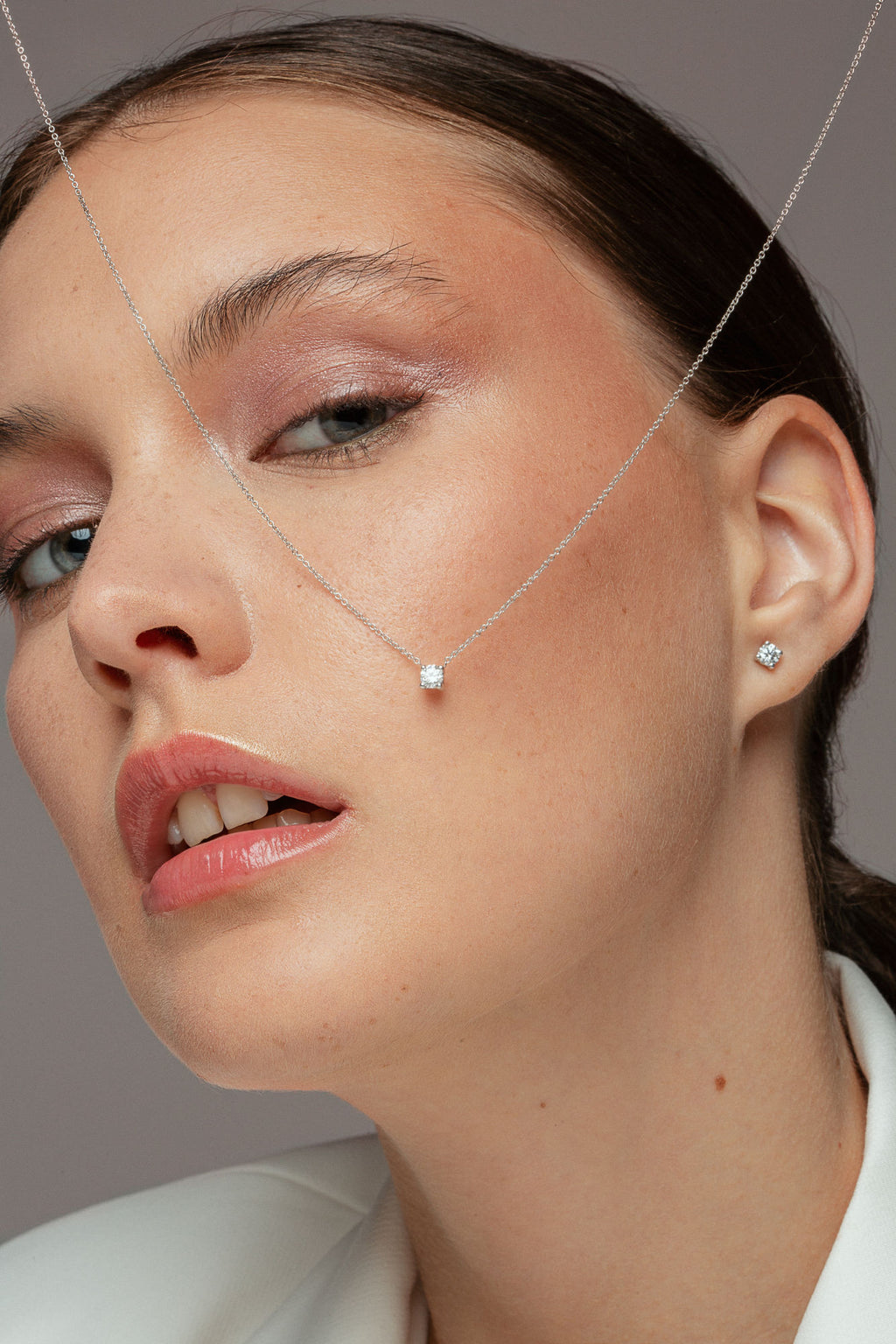 Solitaire 18K Rose Gold Earrings w. Lab-Grown Diamonds