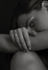 Solitaire Oval Pavé 18K Gold Ring w. Lab-Grown Diamonds