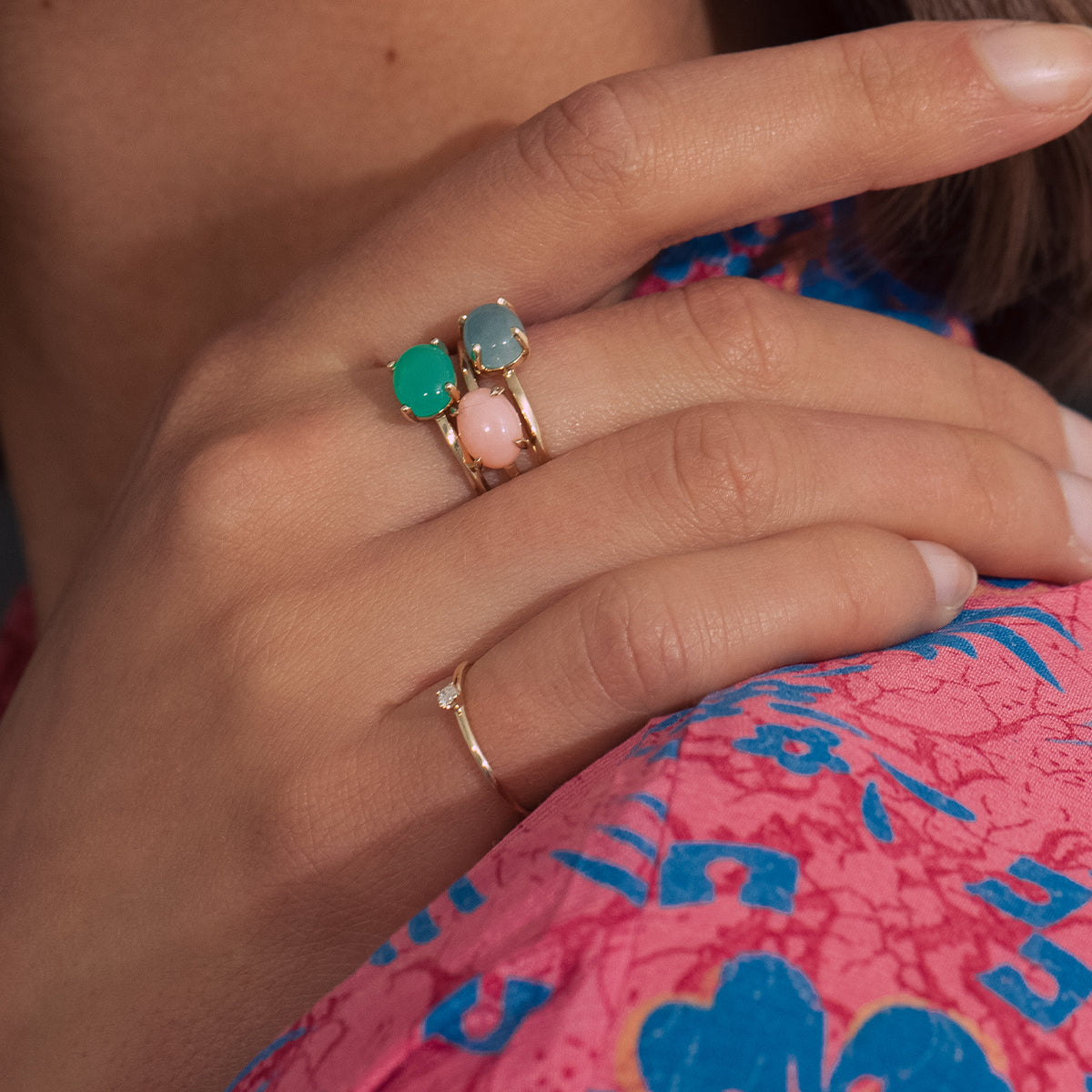 10K Gold Ring w. Opal