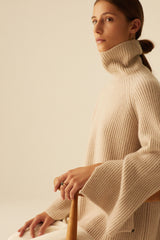 The Sky 18K Gold Earring w. Diamond