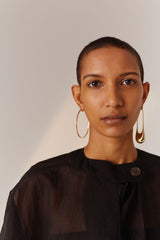 Glow großer Hoop aus 18K Gold